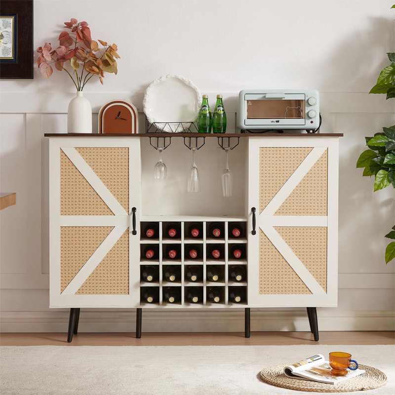 Armoire à vin avec porte-bouteilles