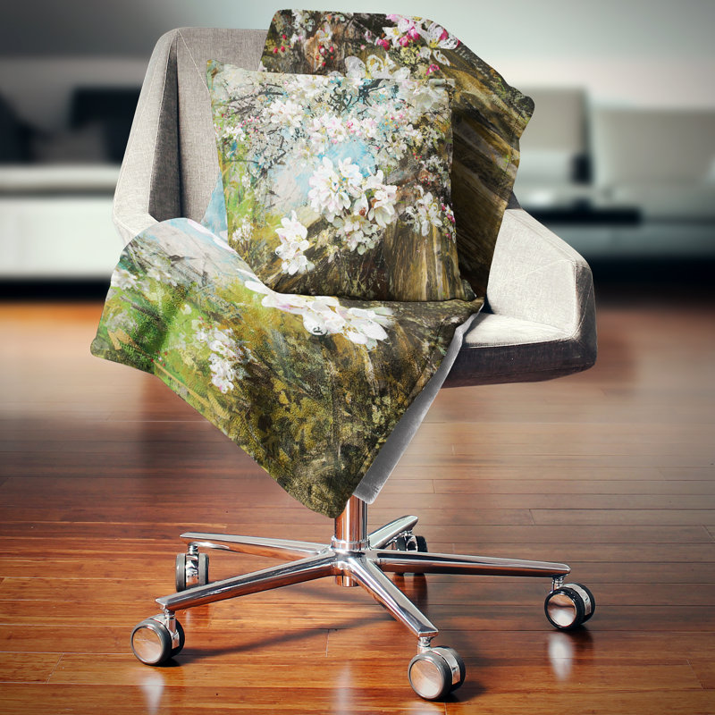 Pommier en fleurs avec fleurs blanches - coussin à imprimé floral, 16 po x 1 po, Coussin décoratif