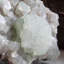 Grande apophyllite cubique gravée vert clair