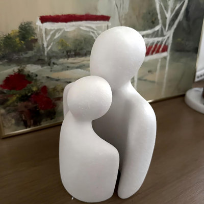 Figurine blanche en céramique blanche