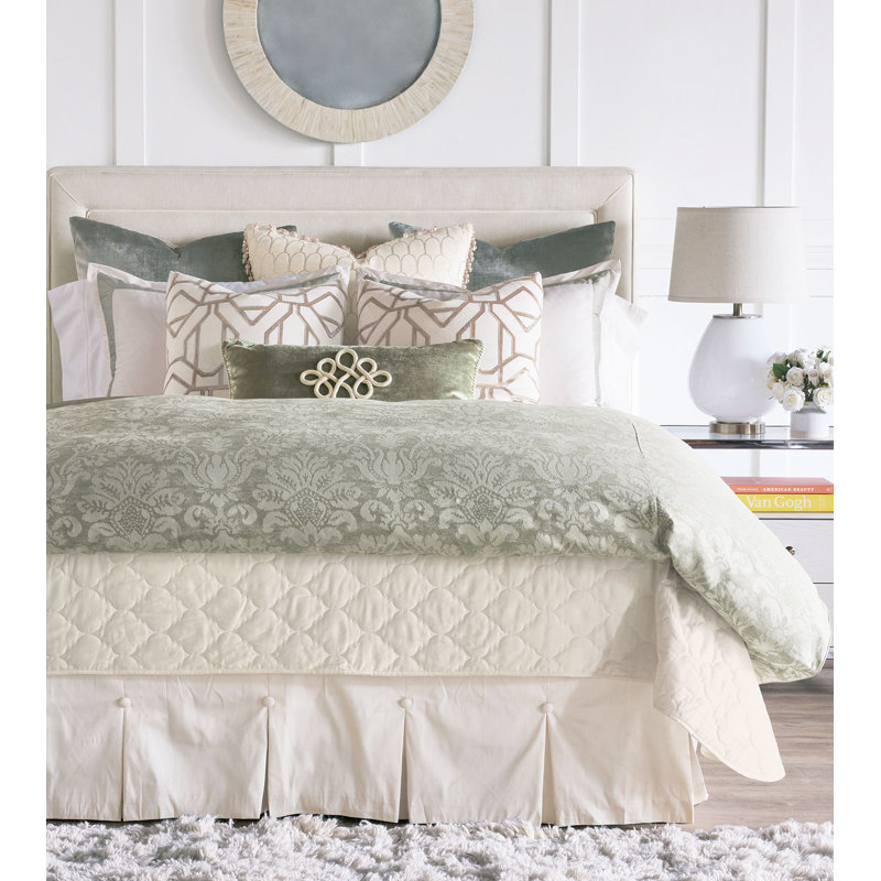 Viola Coverlet, Cal. King Coverlet, Ivory