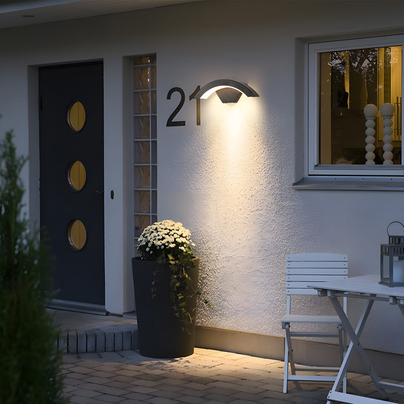 Crystopher Black Integrated LED Outdoor Wall Light Warm Light, 3000 Kelvins