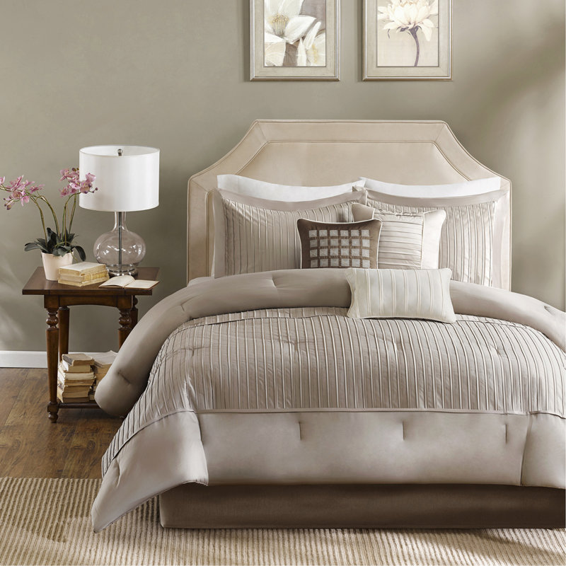 Ensemble d'édredon 7 pièces charmeuse en polyester taupe très grand, Édredon de très grande taille et 6 pièces suppl