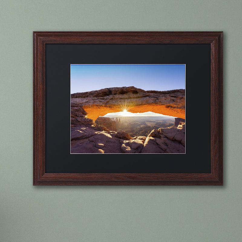 « lighted cadre », reproduction de photo encadrée sur toile, H 11 po x l 14 po x P 0,5 po, Noir, Toile avec cadre brun