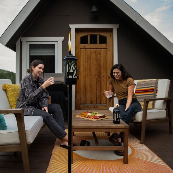 TIKI® marque 2-Pack Easy Install 64,5 pouces Torch Hunter métal brun clair et noir