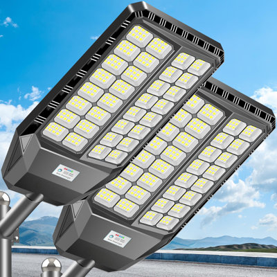 Éclairage extérieur à DEL pour la maison (ensemble de 2) avec panneaux solaires, crépuscule à l'aube, avec capteur de mouvement, télécommande 7 000 W, 45 000 lumens, imperméable pour le stationnement dans la cour arrière