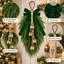 Lot de 2 guirlandes de Noël en pin Norfolk de 50 cm (20 po) en forme de larme avec des nœuds verts