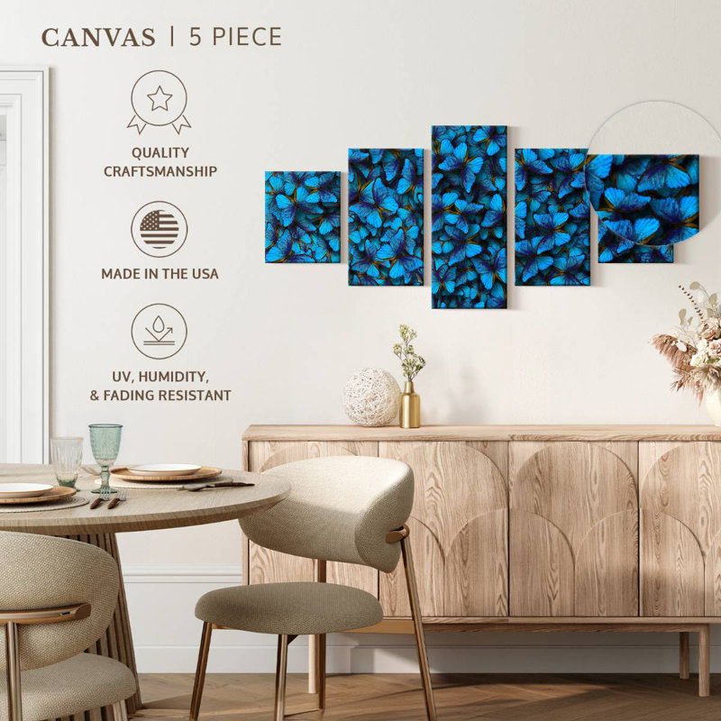 Motif papillon bleu, H 42 po x l 92 po