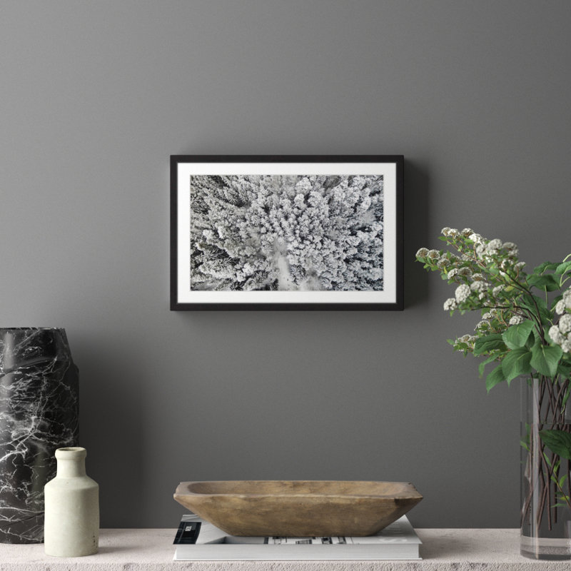 «Frozen Friends», reproduction de photo encadrée sur papier, H 30 po x l 45 po x P 1,5 po