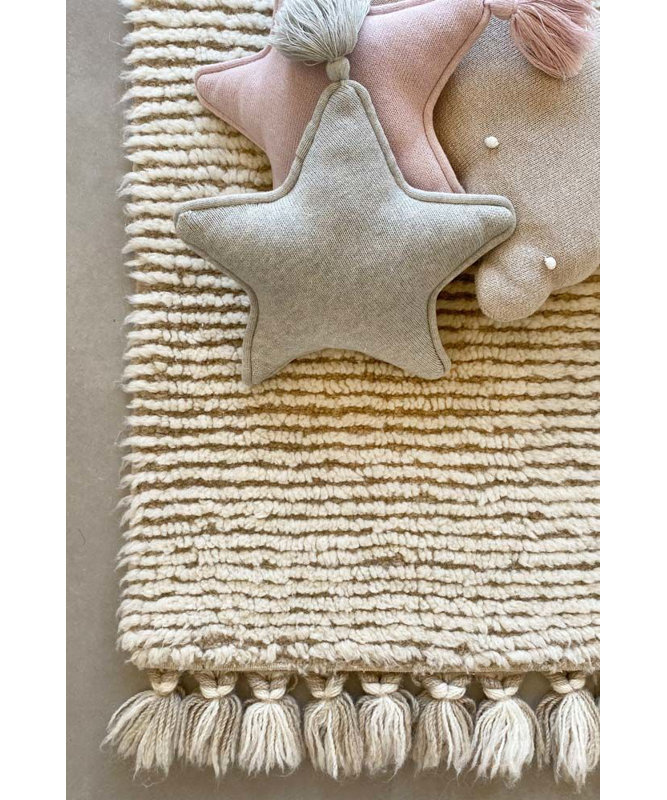 Pink Nose Sheep Hand Tufted Wool Area Rug in Sandstone/Sheep White, Rectangle 2'7" x 4'7"