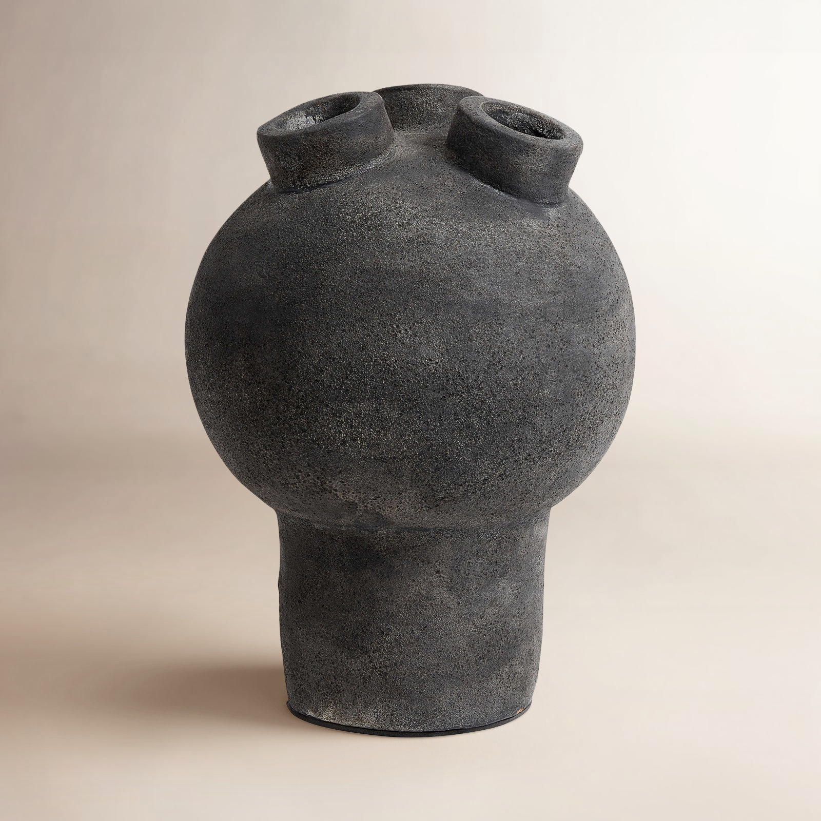 Fidella 8.66'' Terracotta Table Vase
