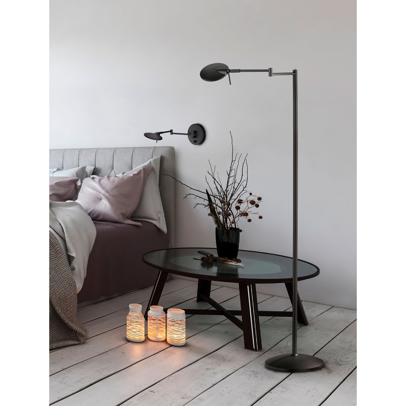 Lampe sur pied avec bras articulé 48 po del Millsap, Noir