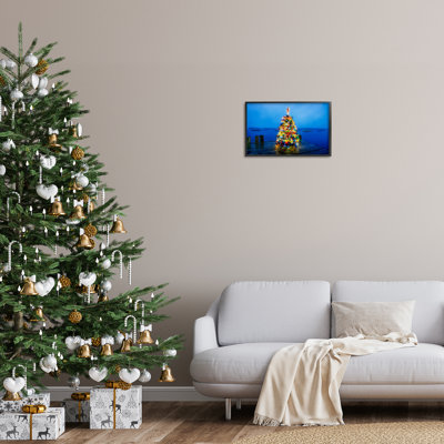 «Lit Bouys Christmas Tree», art de la giclée encadrée par Rick Berk