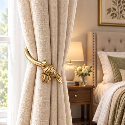 Wall mounted curtain hook bracket