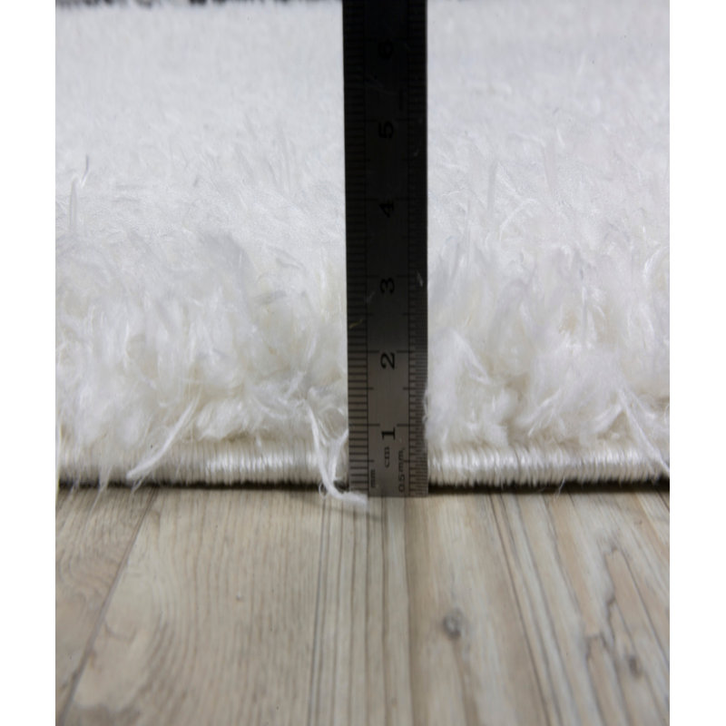 Tapis blanc rectangulaire en polyester tissé à la machine Deeley, Rectangle 6 pi 7 po x 9 pi 6 po
