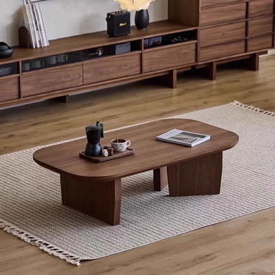 Une table basse à texture naturelle