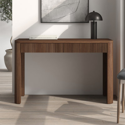 Bureau rectangulaire cannelé en noyer satiné de 47,5 po de large Palmera