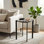 Table d'appoint avec plateau rond géométrique et base élégante - Accent moderne pour le salon ou les petits espaces - Table de bout étroite pour la décoration intérieure - 22,5 po, noir et blanc