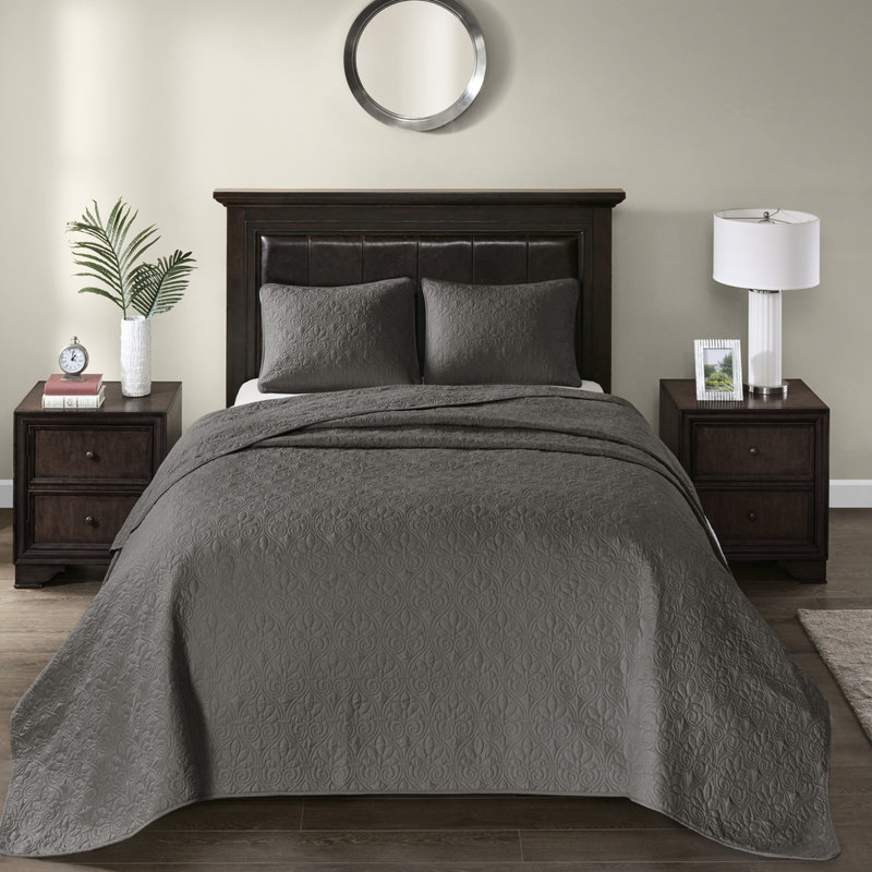 Couvre-lit réversible gris foncé pour grand lit - Combine le matelassage et le coton prélavé pour une nuit douillette, comprend des taies décoratives pour une expérience de chambre à coucher