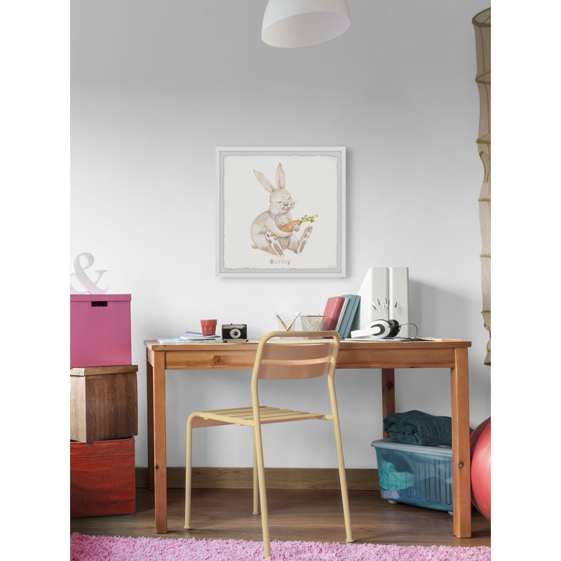 «Aviles Bunny Loves Carrots», reproduction encadrée, H 24 po x l 24 po x P 1,5 po