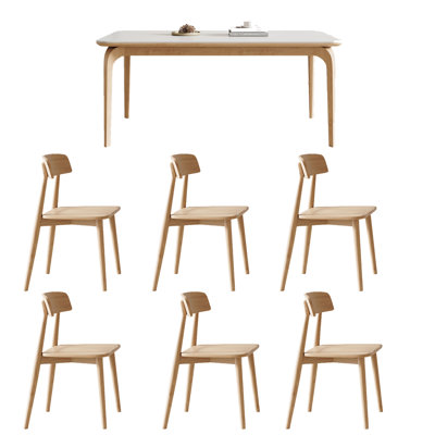 Combinaison simple de table à manger et de chaise
