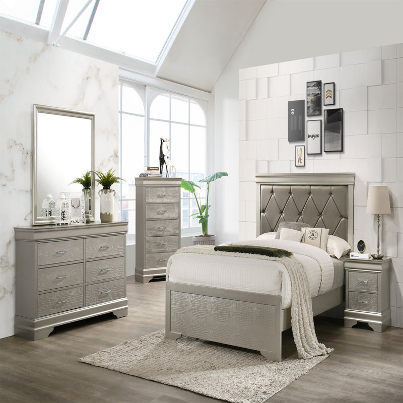 Dresser with Crocodile Embossed Drawer Fronts – Elegant and Functional Storage Solution(not include mirror), Silver/White