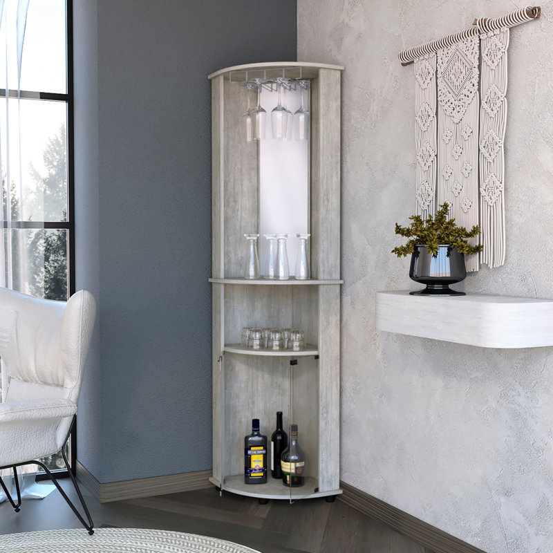 Bar en béton gris avec 3 tablettes et deux portes de rangement intrigantes pour la maison