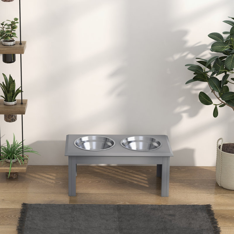 Anti-Skid Elevated Feeder