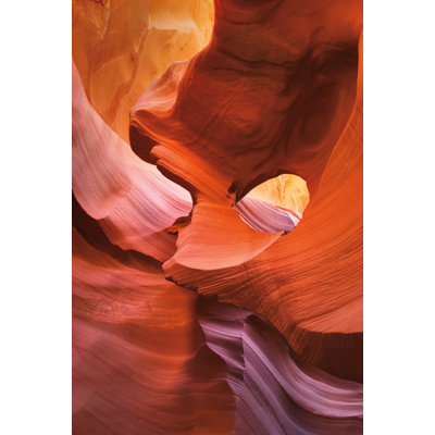 «Lower Antelope Canyon IX» par Alan Majchrowicz, reproduction sur toile tendue