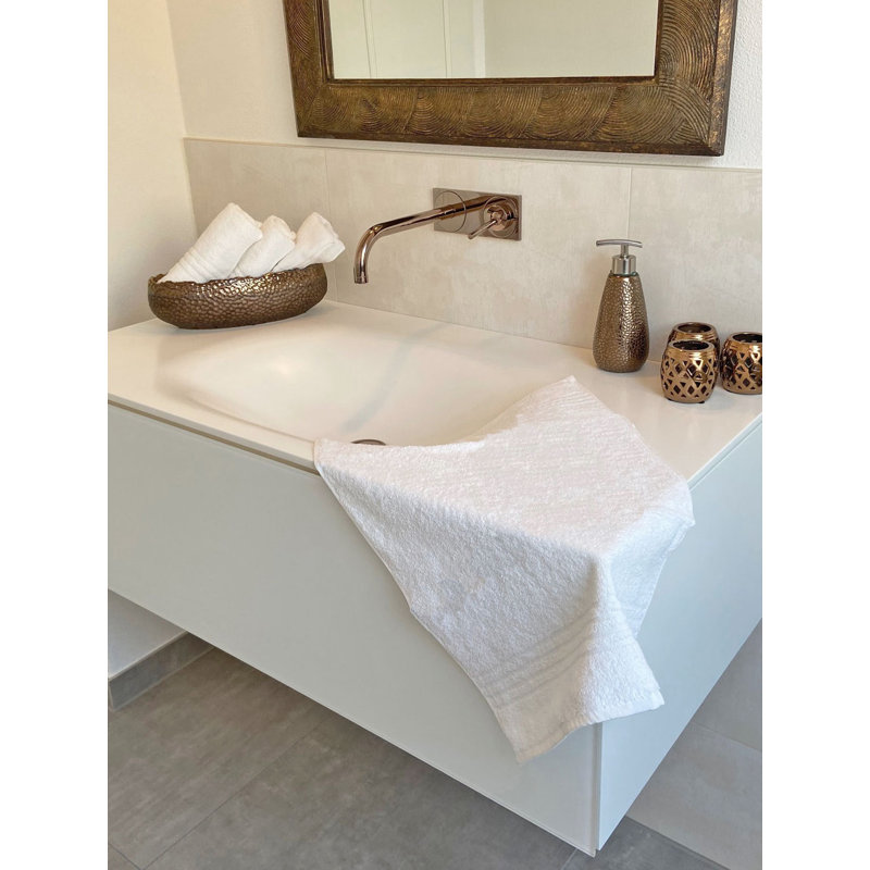 Lightweight Fingertip Towel, White