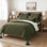 Cascade pompon olive