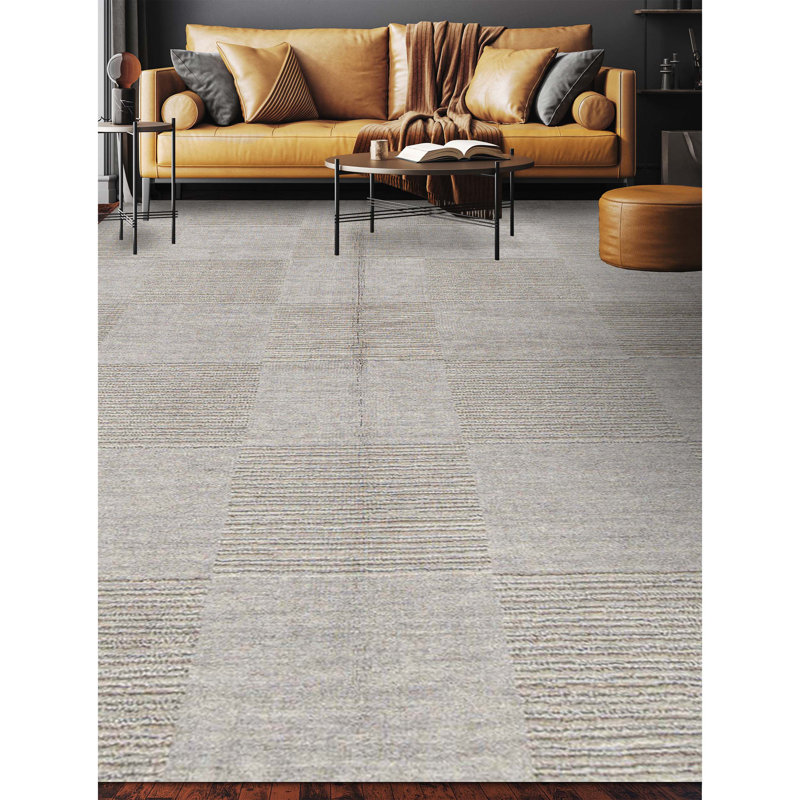 Hand-Knotted High-Quality Gray Area Rug