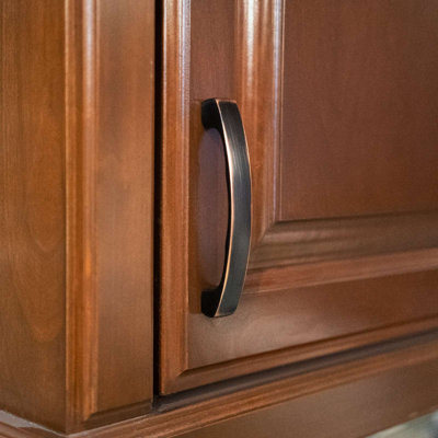 Simplicity 5" Center to Center Arch Pull