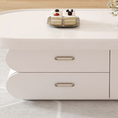 Petite table basse de style crème