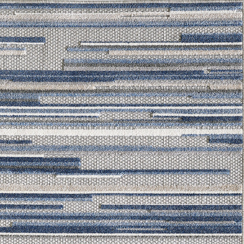 Tapis d'extérieur à rayures abstraites Gemmill, Bleu, Rectangle 7 pi x 9 pi