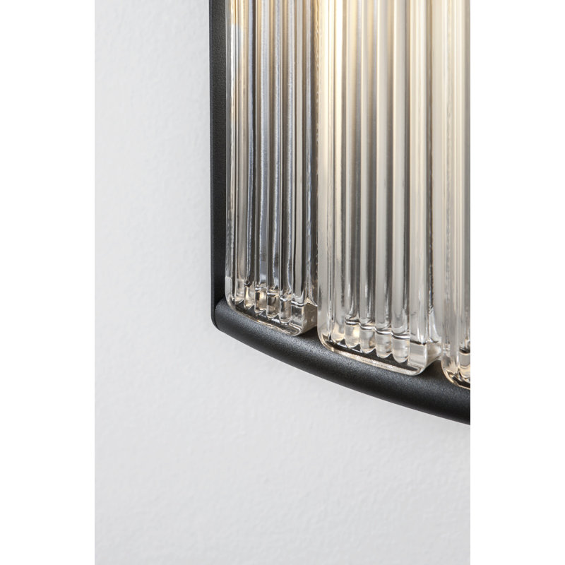 Iron Wallchiere