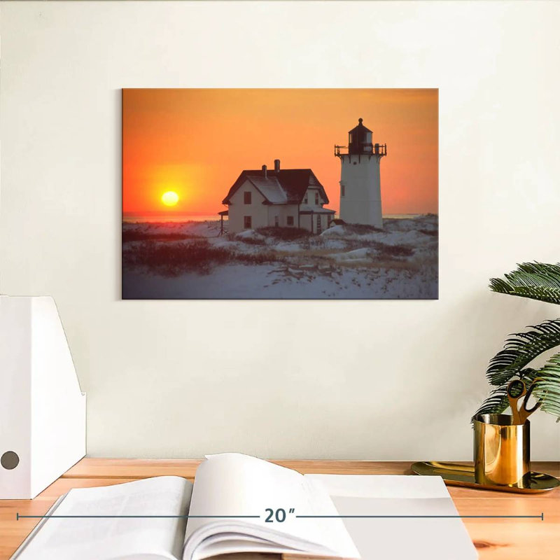 Sunset at race point lighthouse Aletra, H 8 po x l 12 po