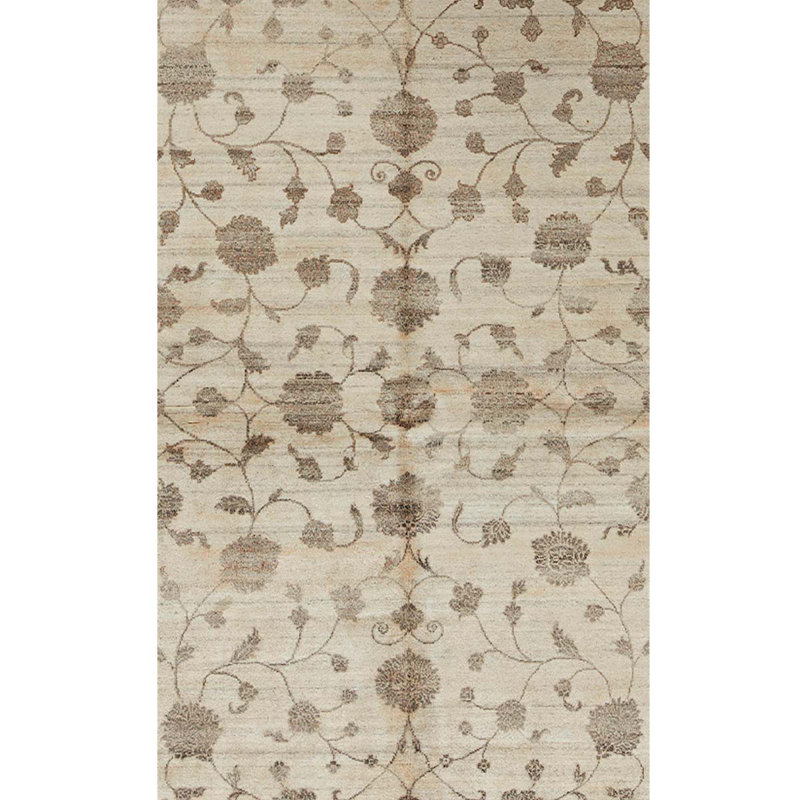 Floral Area Rug in Ivory/Brown