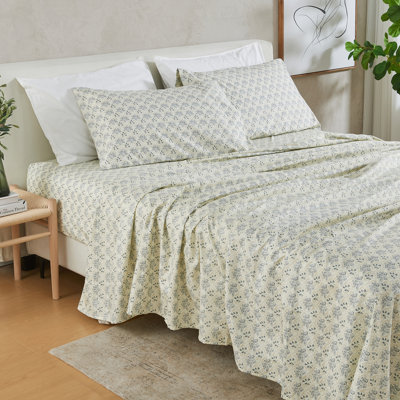 Ultra-Soft Floral Printed Microfiber Sheet Set