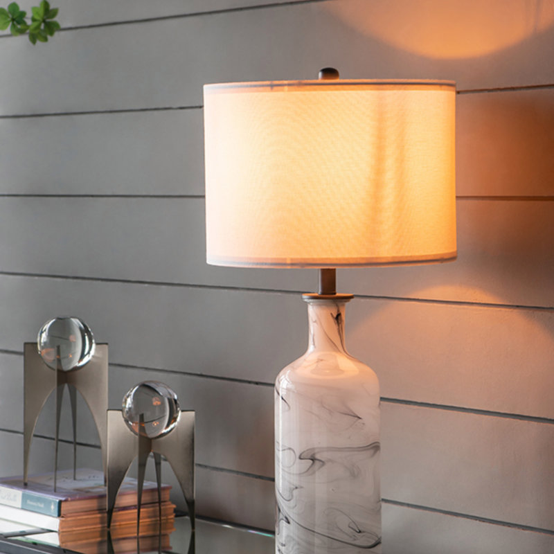 Lampe de table en verre 14 po x 14 po x 28,5 po Sarris