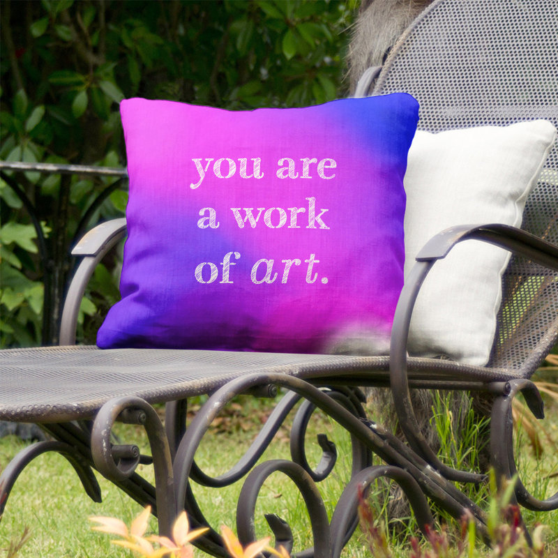 Coussin décoratif intérieur/extérieur travail d’art, 16 po x 1 po, Bleu / fuchsia