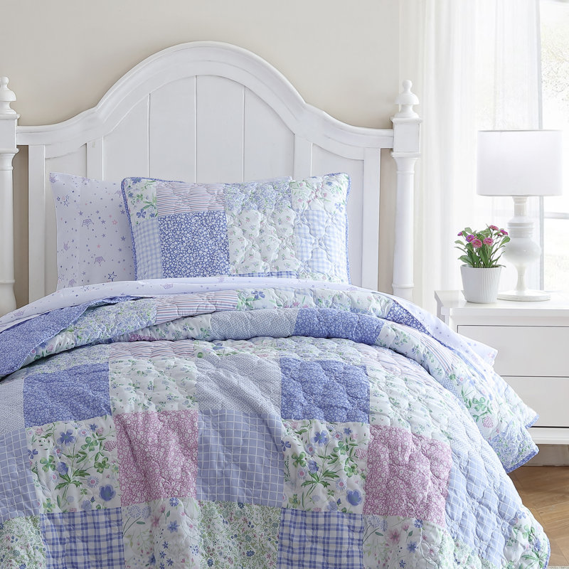 Laura Ashley Kids Parker Patchwork Cozy Purple Quilt Set, Twin Quilt + 1 Standard Sham
