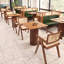 Chaises de salle à manger brun moderne de style Mid-Century avec accoudoirs, polyvalentes pour le salon et les espaces extérieurs