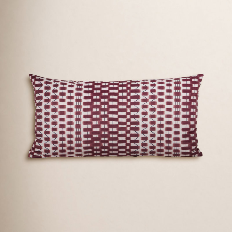 Coussin décoratif géométrique, Rouge, Polyester, Rectangle H 14 po x l 26 po