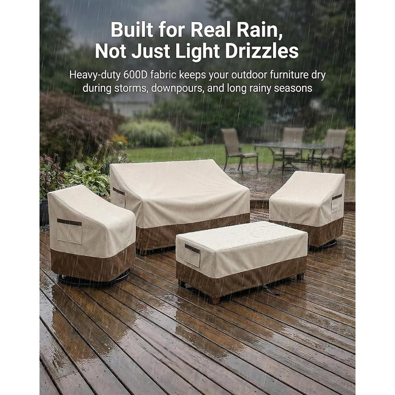 Ensemble de 4 housses imperméables 600D pour mobilier de patio, comprenant un canapé deux places et une table basse.