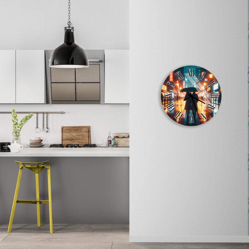 Horloge murale en verre trempé Cityscape, nuit romantique, conception de couple sous un parapluie, horloge ronde décorative, art mural moderne