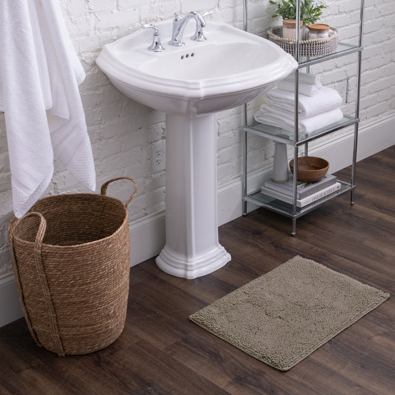 Tapis de bain antidérapant Dinuba, L 27 po x L 45 po, Gris froid