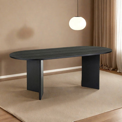 Durable and warm solid wood dining table