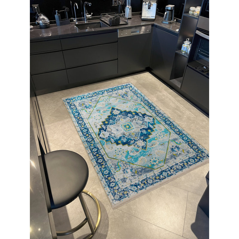 Tapis en polypropylène à imprimé numérique marocain bleu Vittorina, Tapis de couloir 4 pi x 8 pi 3 po