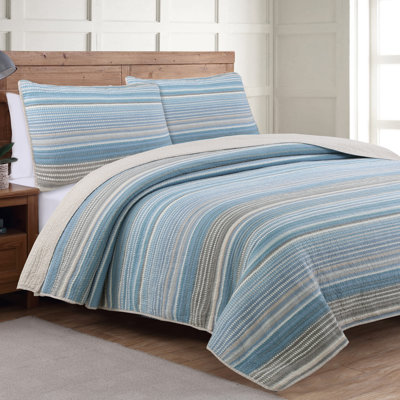 Estate Collection Reversible Quilt Set